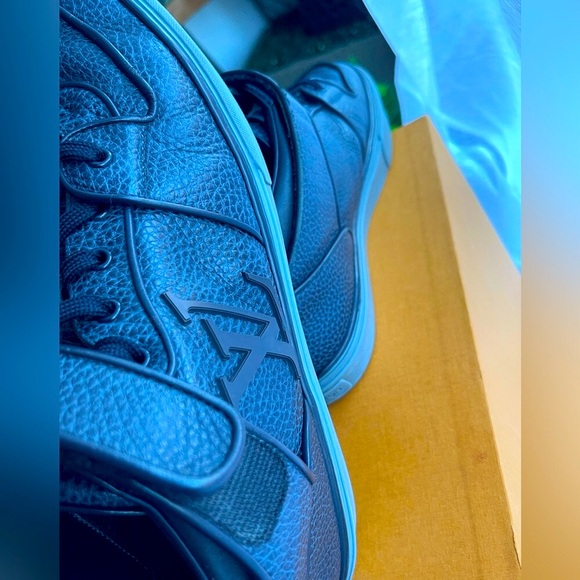 ⭐️ LOUIS VUITTON Sneakers Men’s size 8// Size 41 EU - Picture 7 of 14